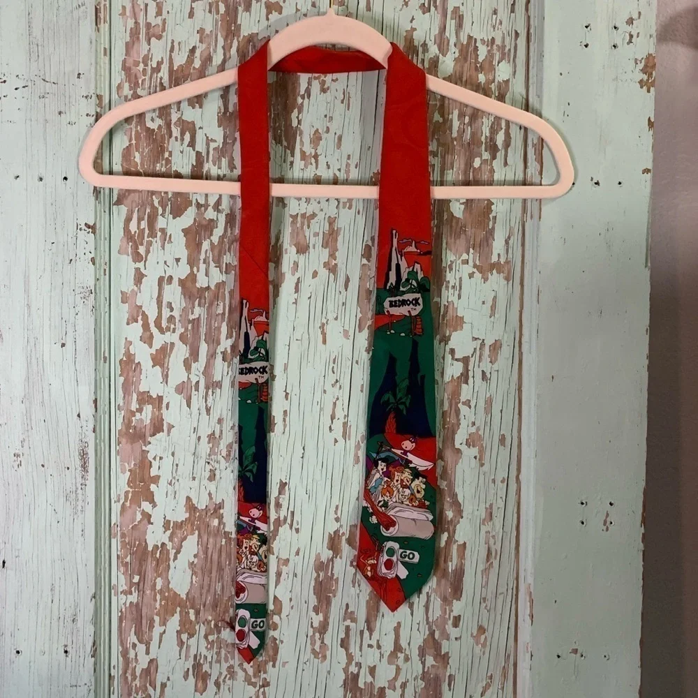 Men’s Vintage The Flintstones necktie in red and green